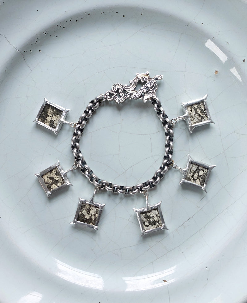 Daisy garden bracelet