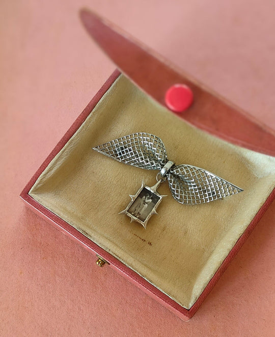 Sisterhood brooch